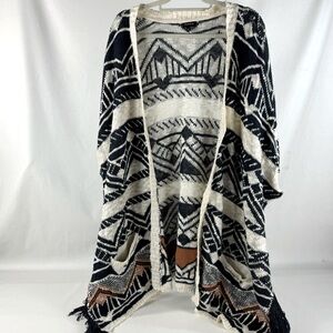 Torrid Aztec Knit with fringe open front cardigan plus size 4X/5X